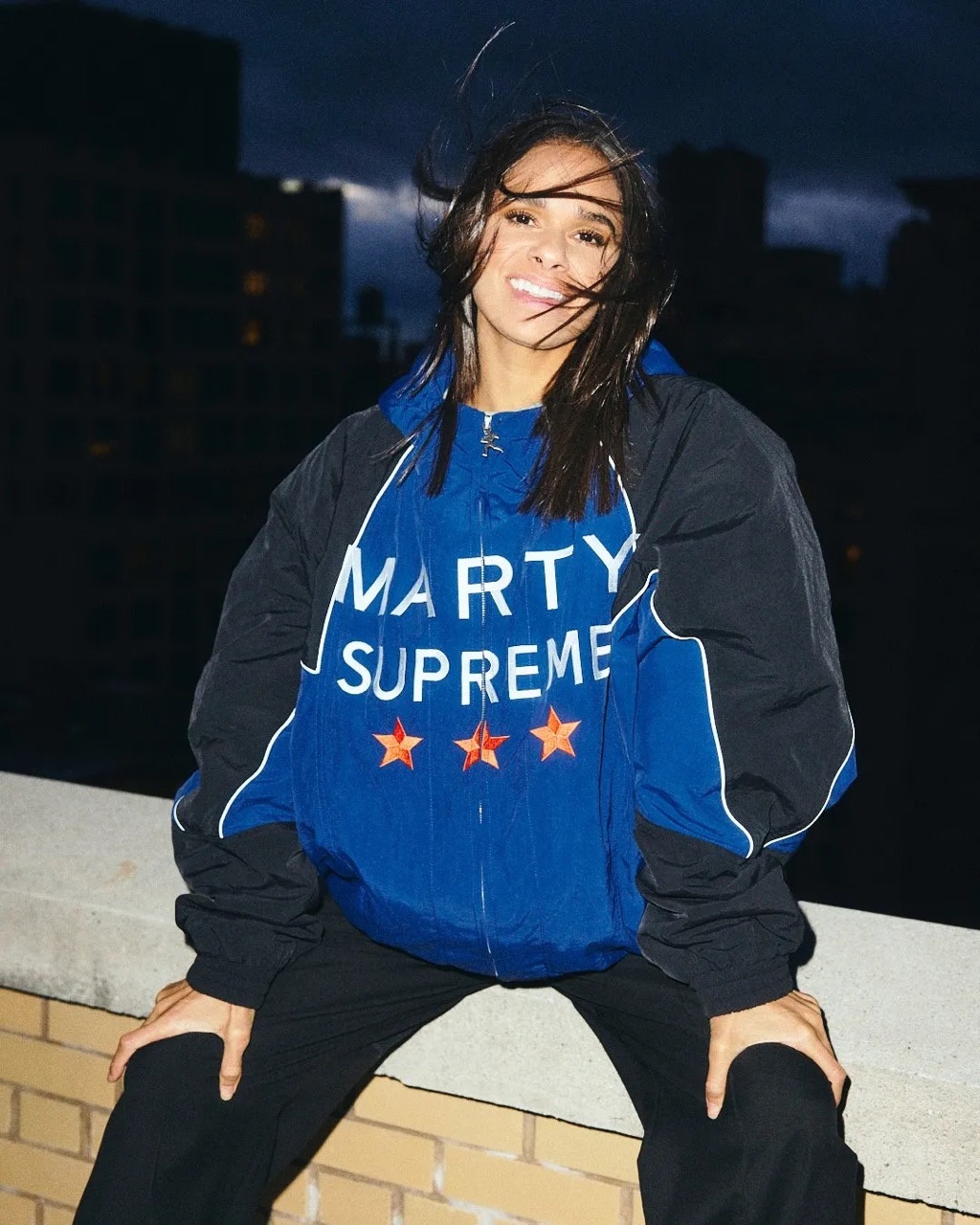 Вышел мерч по фильму с Тимоти Шаламе «Марти Великолепный» (фото 3)