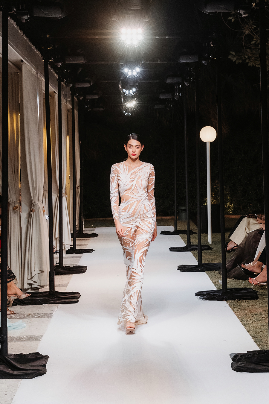 Yanina Couture провел показ знаковых кутюрных образов в Дубае (фото 6)