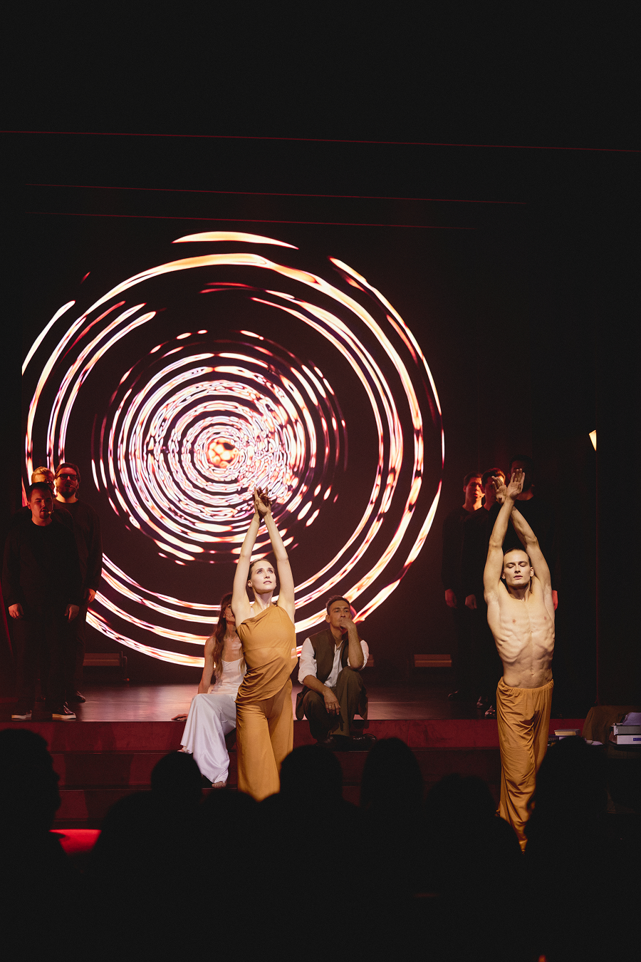 Клуб здоровья и красоты Helms представил перформанс Déjà Vu (фото 7)