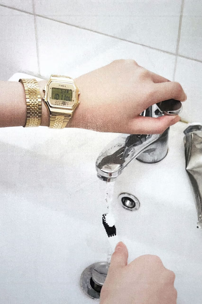 Бренды MM6 и Timex выпустили коллаборацию (фото 2)