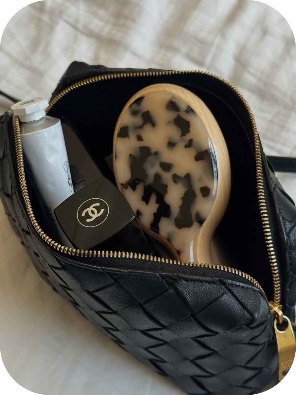 Hairmates, Assoro, Ampy и еще пять локальных брендов, которые выпускают гребни и расчески (фото 2)