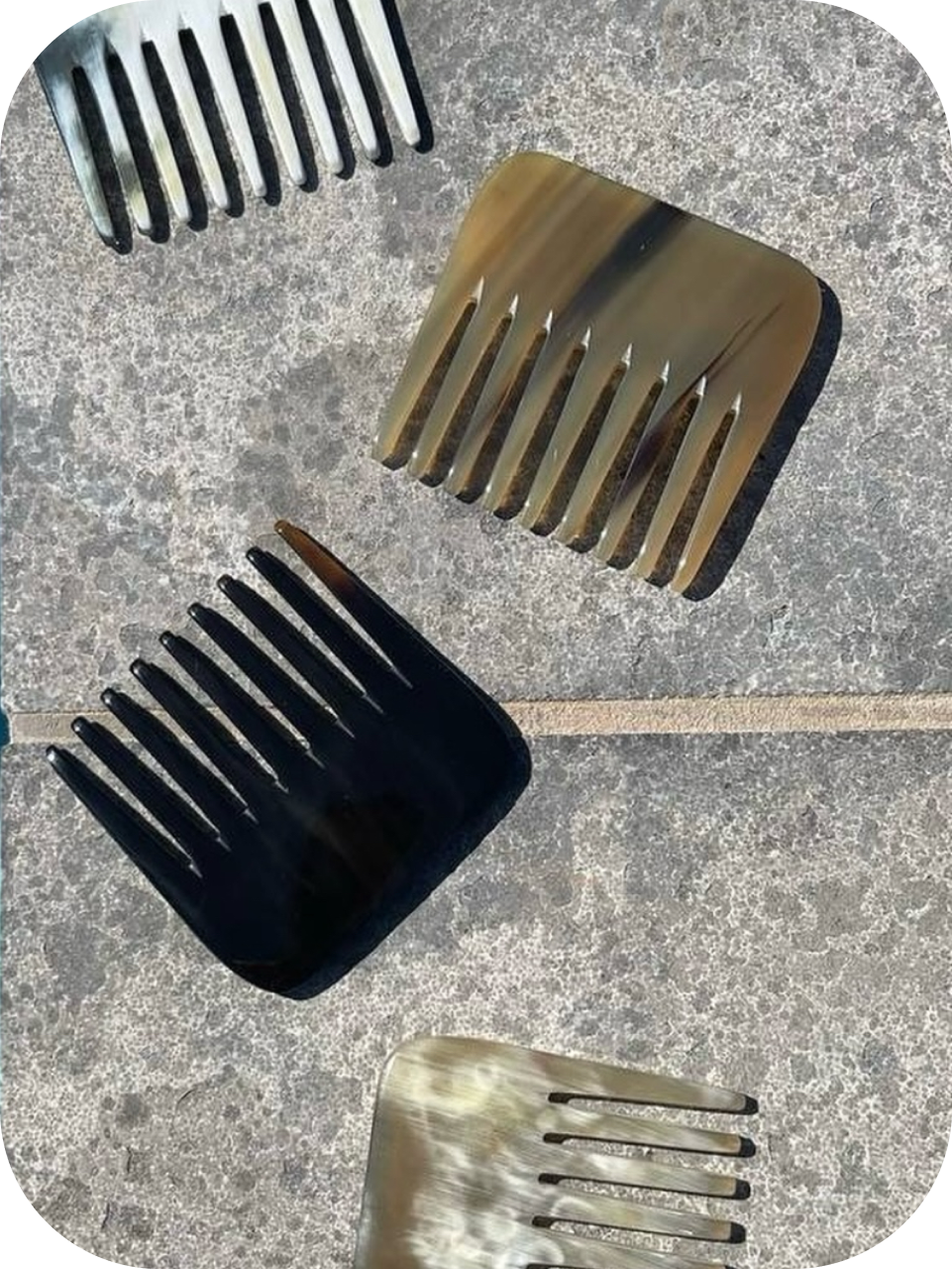 Hairmates, Assoro, Ampy и еще пять локальных брендов, которые выпускают гребни и расчески (фото 12)