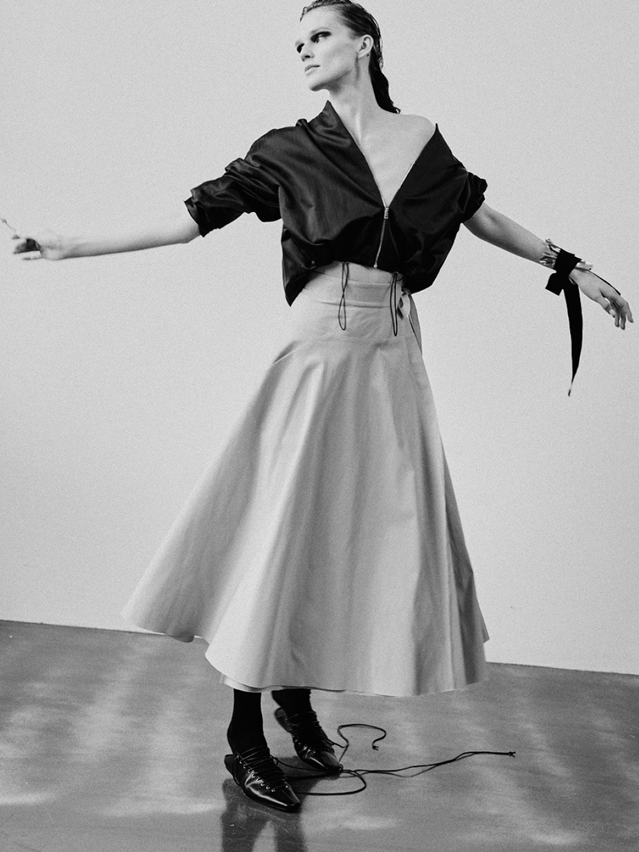 Новогодние дропы Emka и «Линий»: что нового в коллекциях локальных брендов (фото 27)