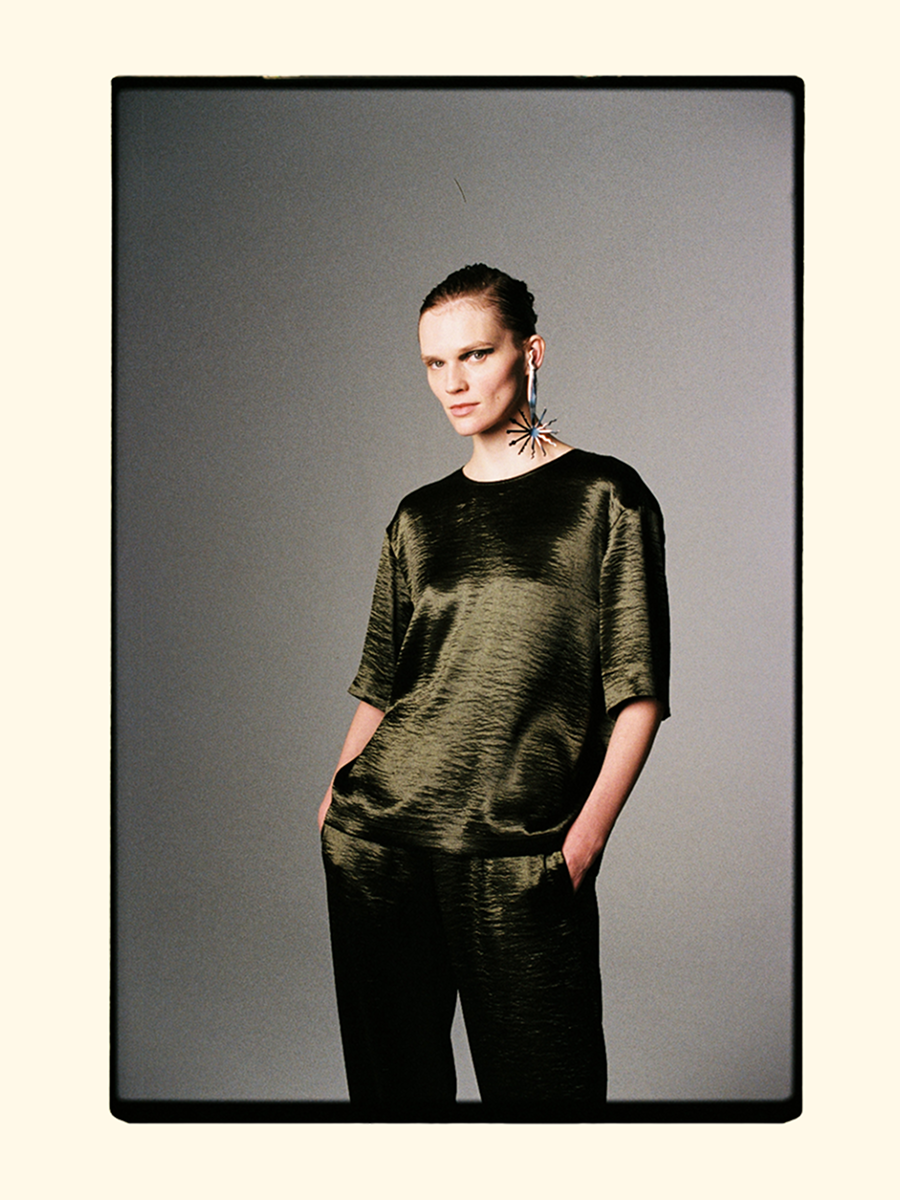 Новогодние дропы Emka и «Линий»: что нового в коллекциях локальных брендов (фото 26)