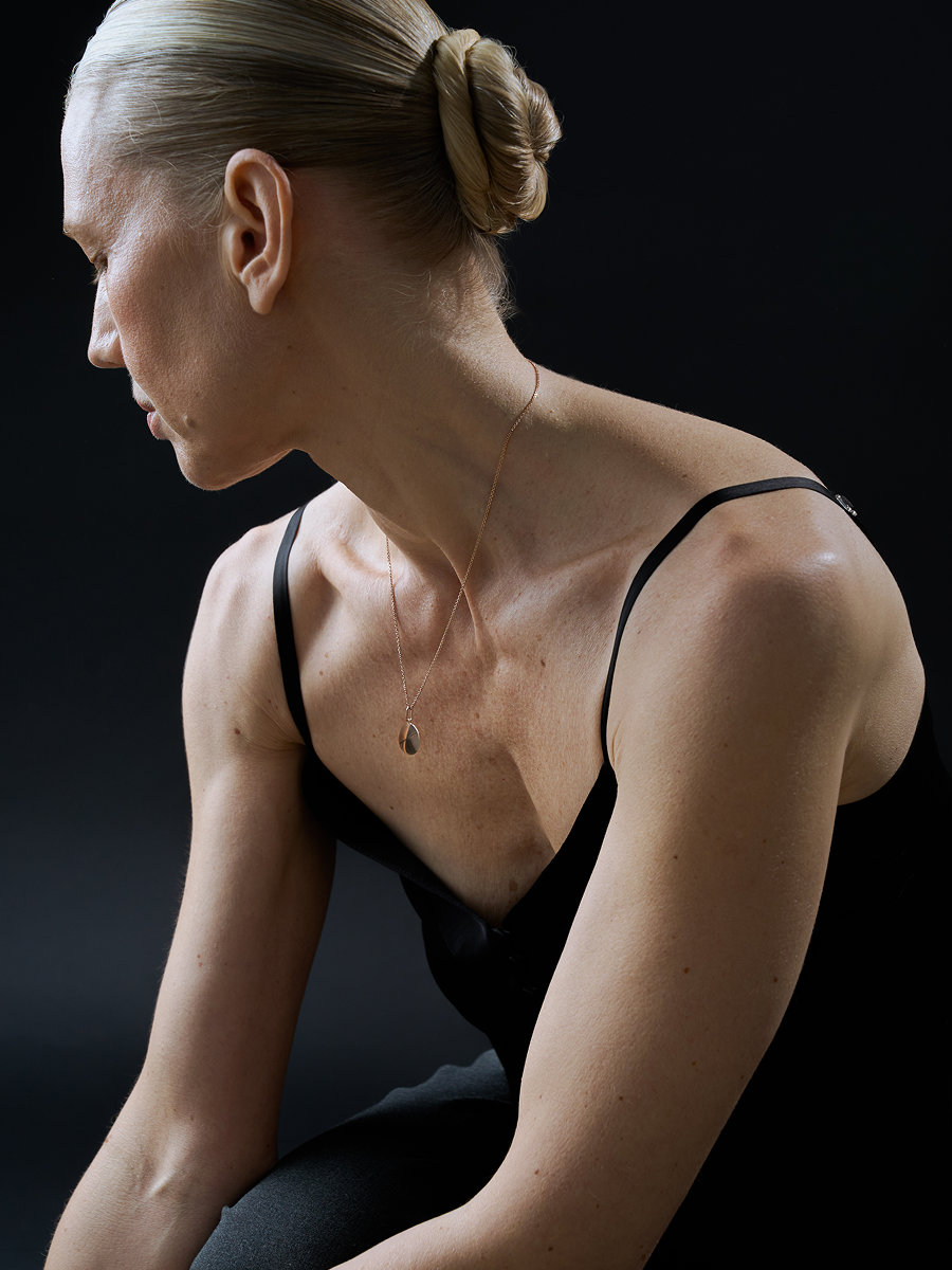 Новогодние дропы Emka и «Линий»: что нового в коллекциях локальных брендов (фото 28)