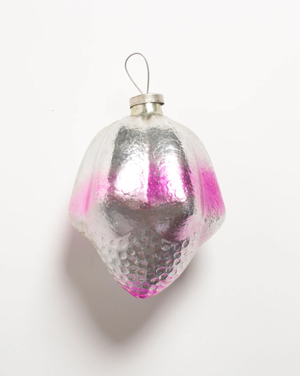 JW Anderson выставил на продажу коллекцию винтажных елочных игрушек (фото 2)