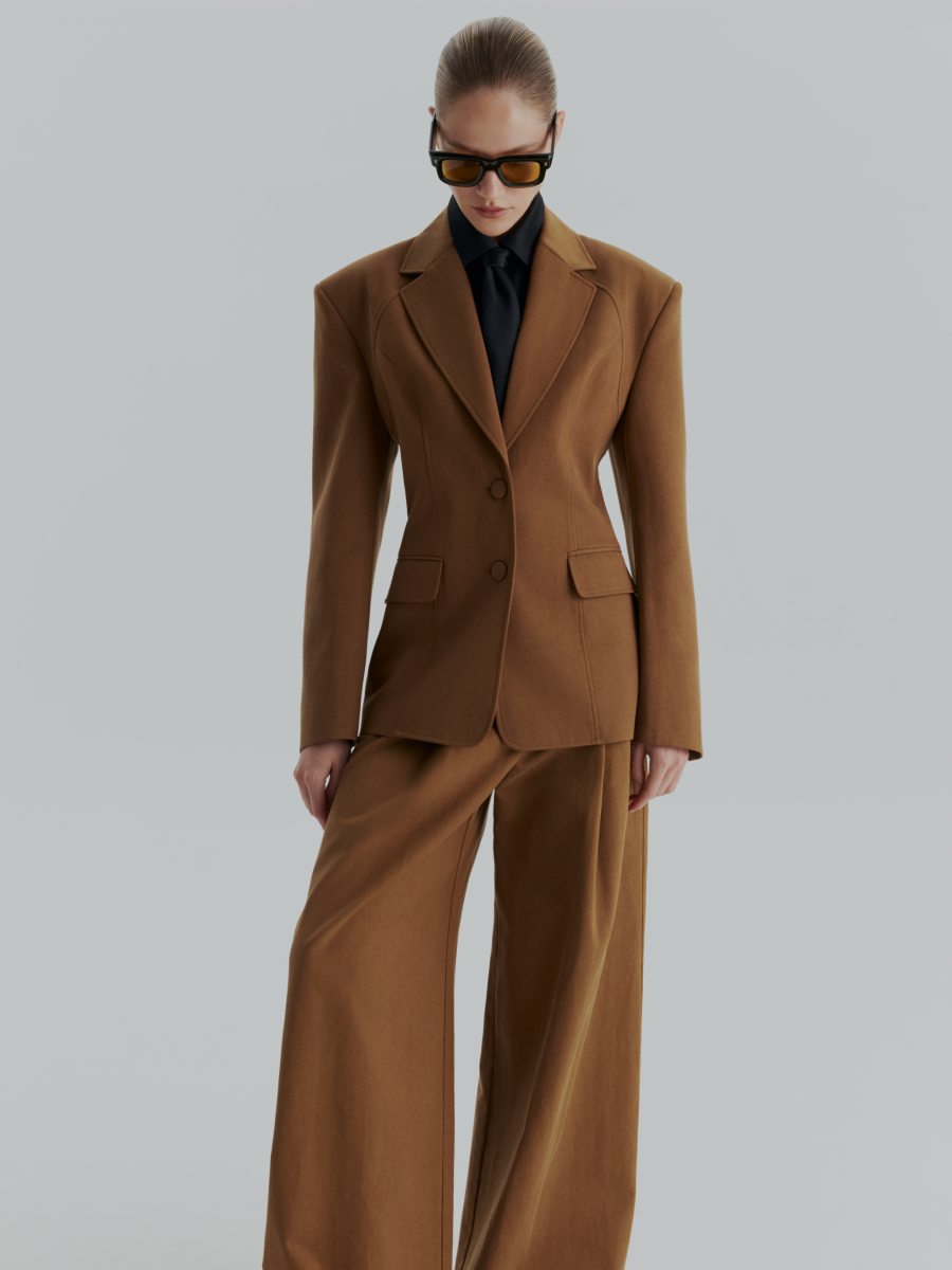 Новогодние дропы Emka и «Линий»: что нового в коллекциях локальных брендов (фото 31)