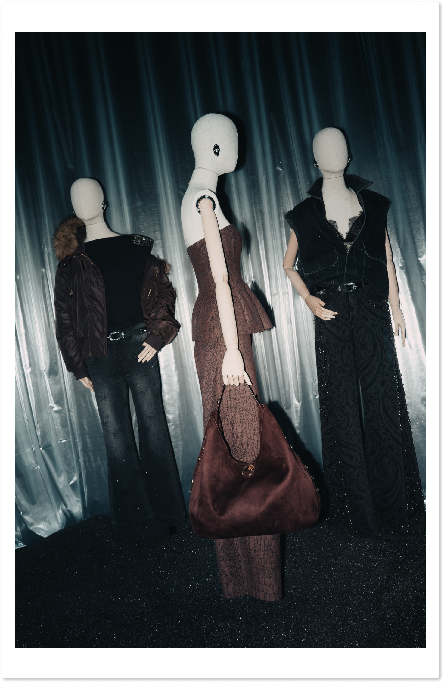 Деним, стразы, бахрома: новая глава бренда Liu Jo (фото 8)