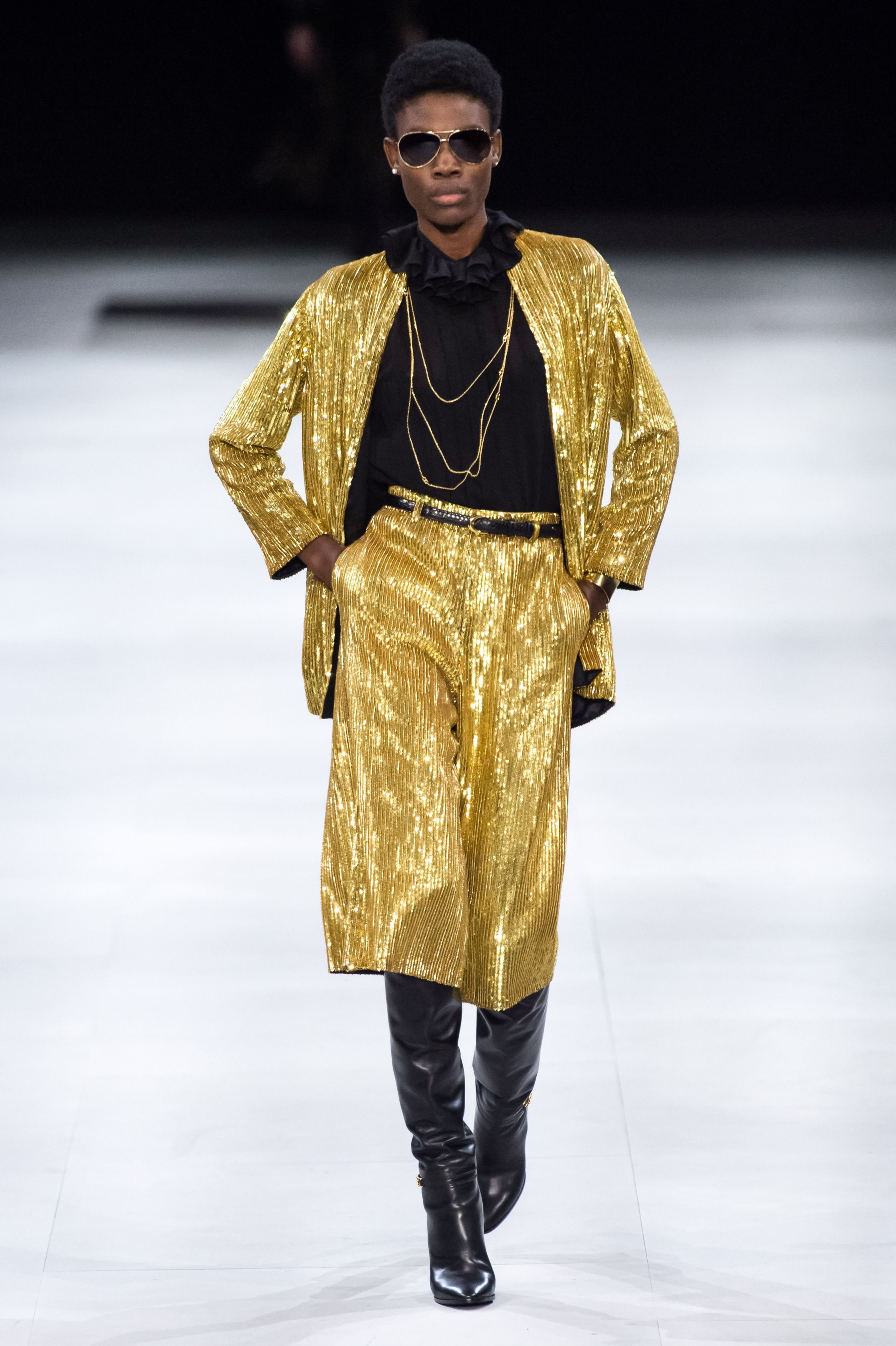 От детской обуви до сумки Luggage: история Céline длиной в 80 лет (фото 39)