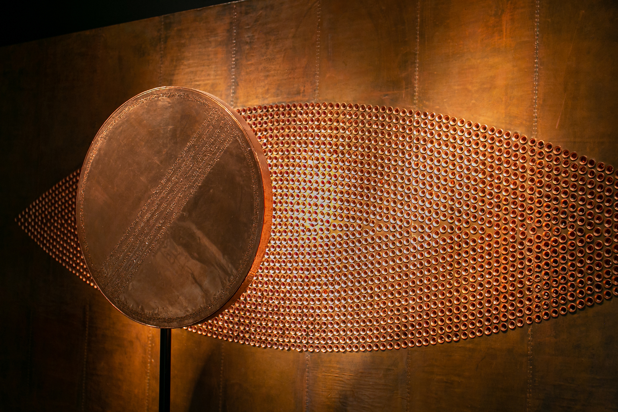 Нежные прутья, хтоническая инсталляция и искусство Африки: что посмотреть в новом музее «ЗИЛАРТ» (фото 9)