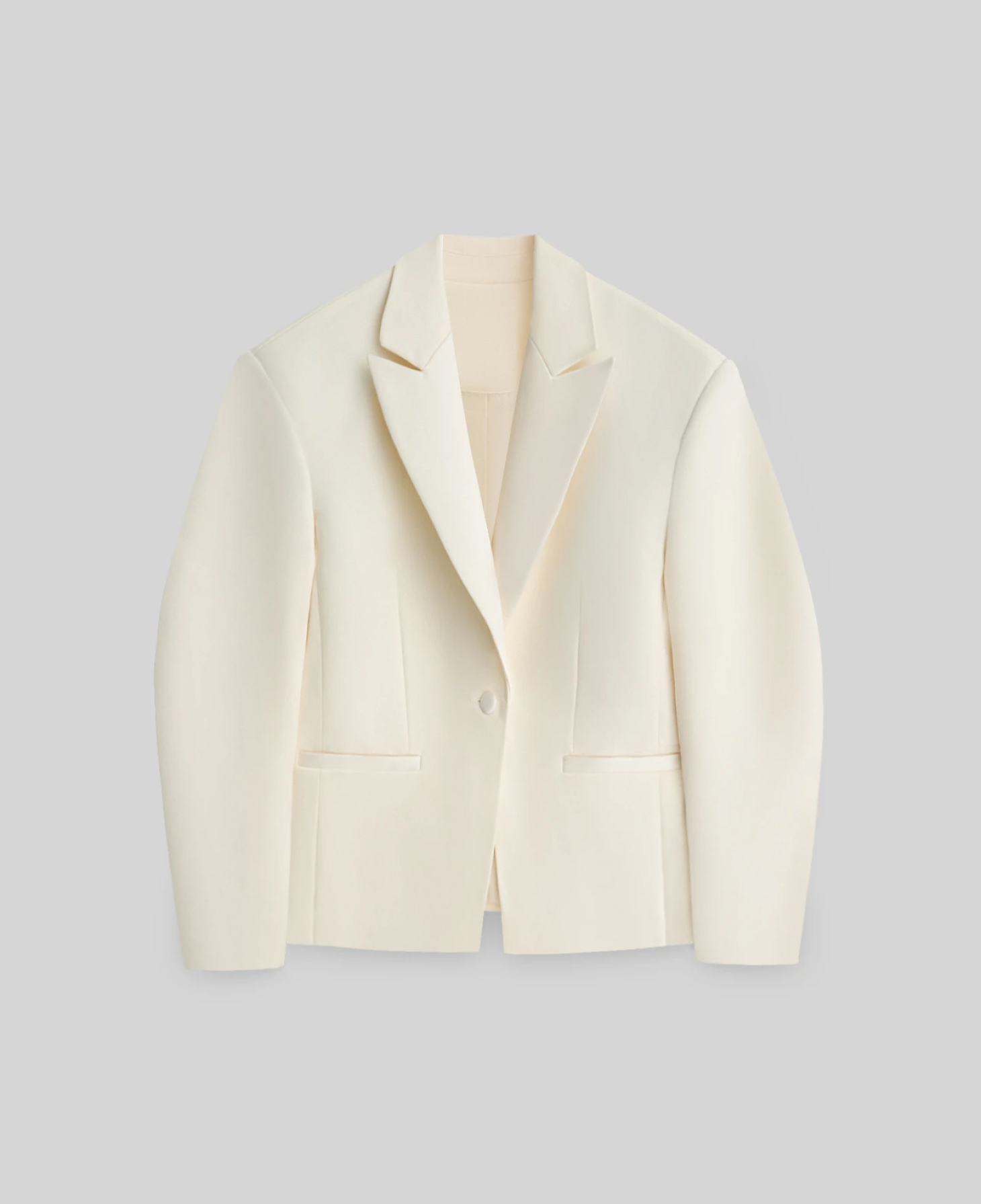 «Облачный танцор»: 40 вещей в главном цвете 2026 года по версии Pantone (фото 1)