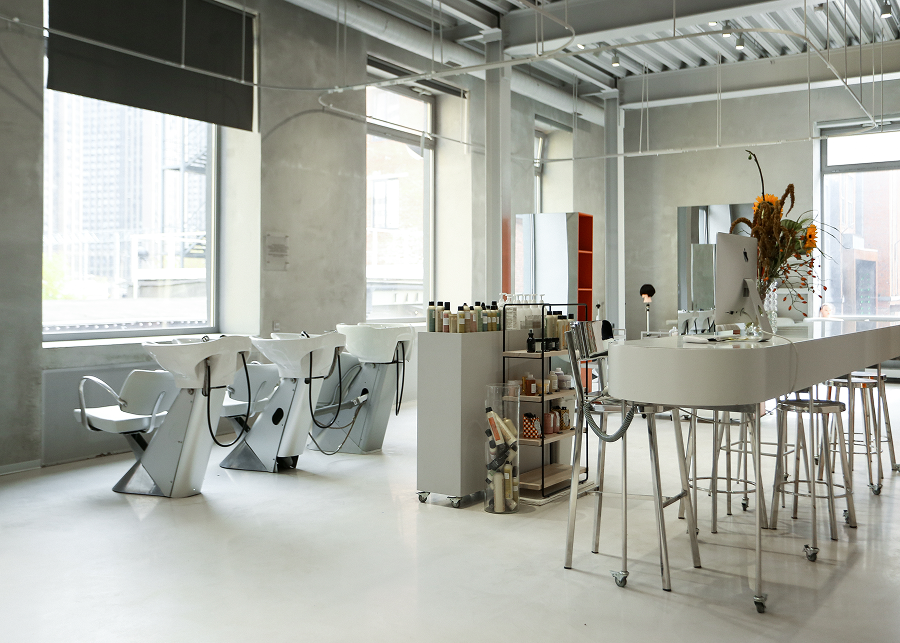 В Москве открылась технологичная парикмахерская Konstruct (фото 8)