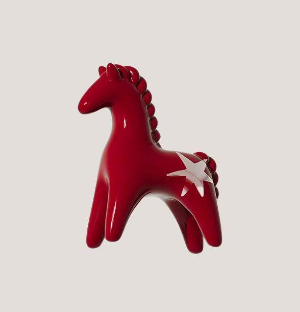 Статуэтки, фарфор и даже светильники: 26 подарков на зимние праздники для тех, кто любит уют (фото 22)