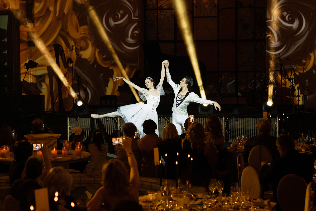 «Турандот», «Сахалин» и «Метрополь»: где в Москве праздновать Новый год 2026 (фото 8)