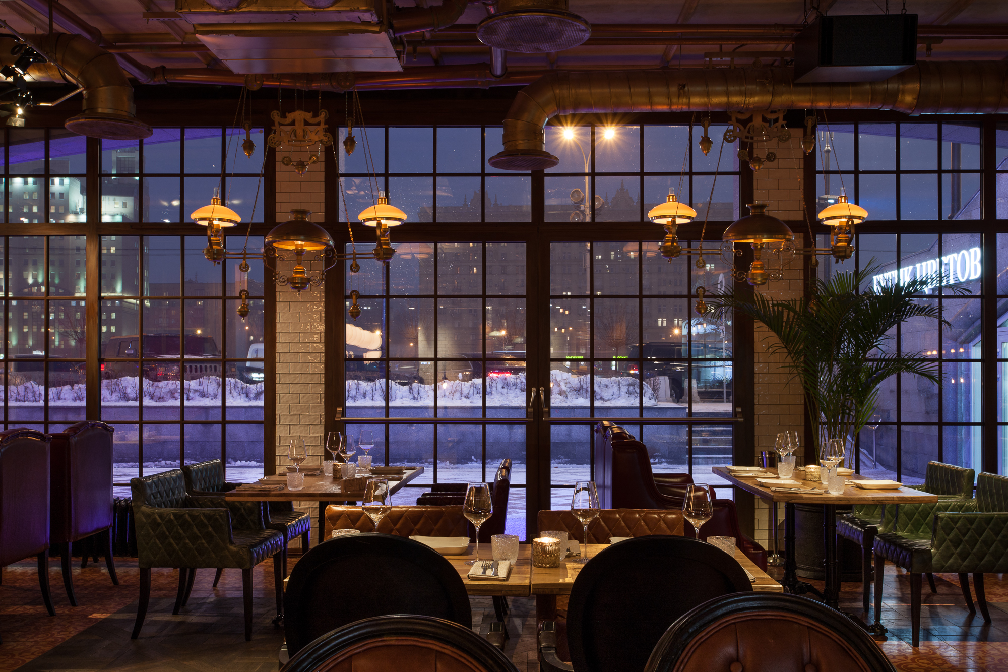 «Турандот», «Сахалин» и «Метрополь»: где в Москве праздновать Новый год 2026 (фото 15)