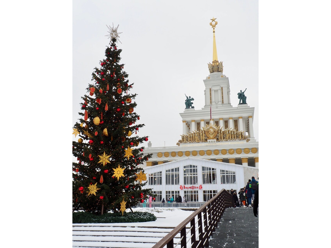 «Турандот», «Сахалин» и «Метрополь»: где в Москве праздновать Новый год 2026 (фото 27)