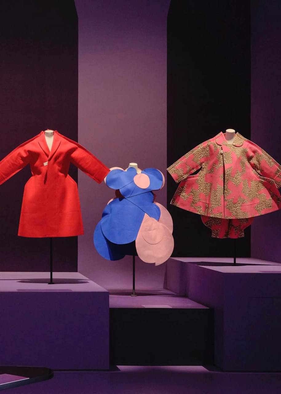 В Национальной галерее Виктории в Мельбурне открылась выставка Westwood | Kawakubo (фото 5)