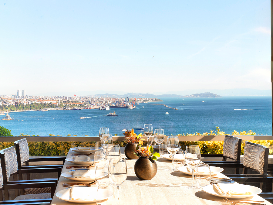CVK Park Bosphorus Hotel Istanbul приглашает отметить первую ночь нового года на крыше отеля (фото 3)
