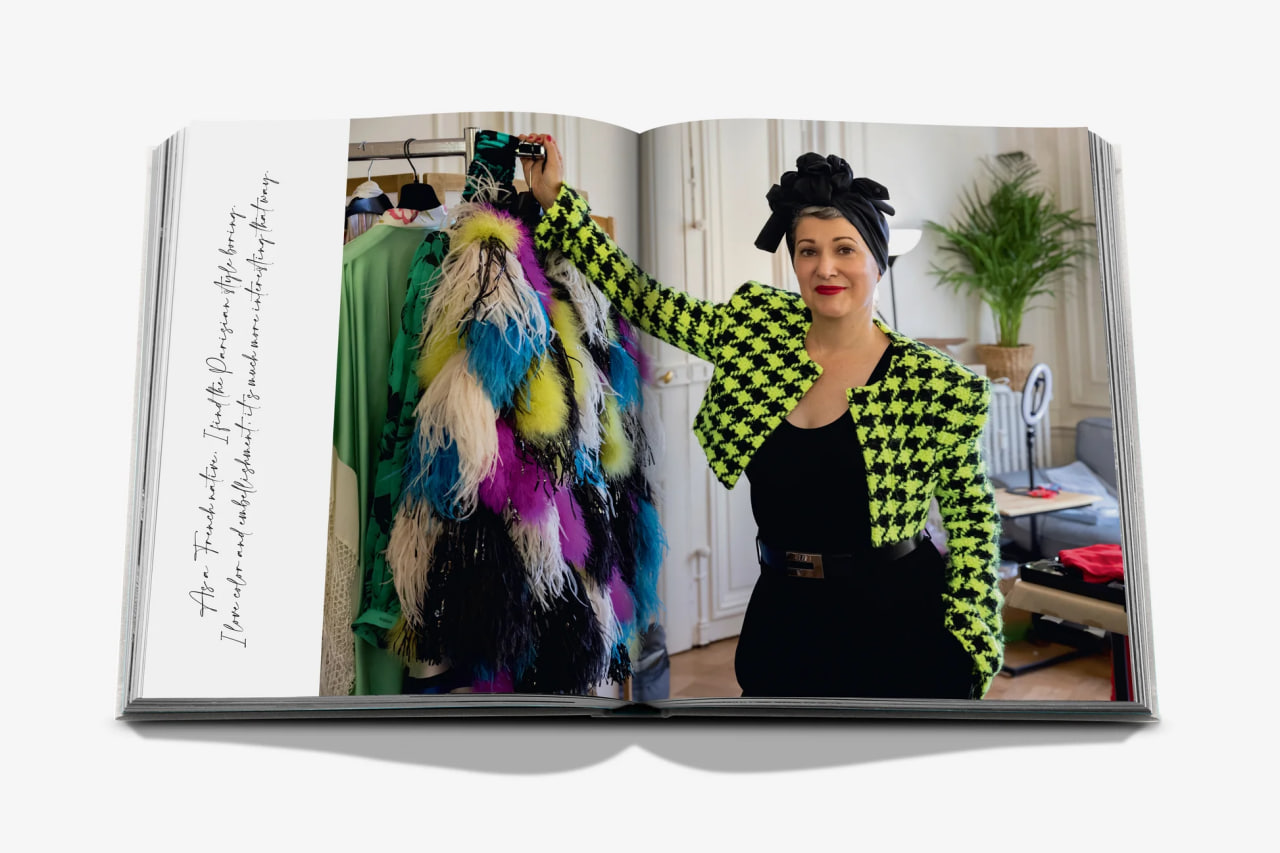 Издательство Assouline выпустило книгу «Эмили в Париже: модный гид» (фото 8)