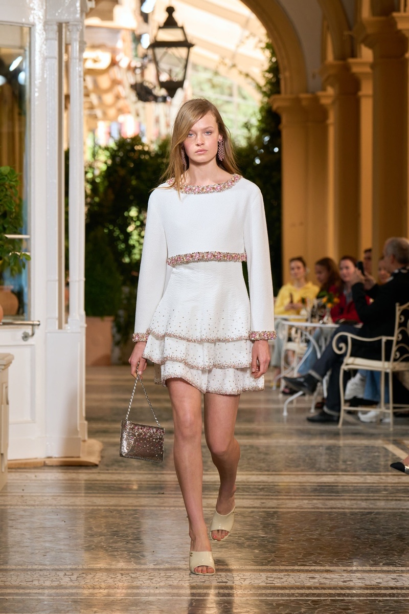 Матье Блази покажет круизную коллекцию Chanel в Биаррице (фото 1)