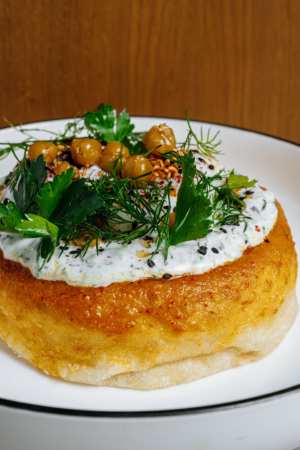 Новости ресторанов: оливье с авокадо, ребра «Кальби» и орешки в чили-карамели (фото 14)