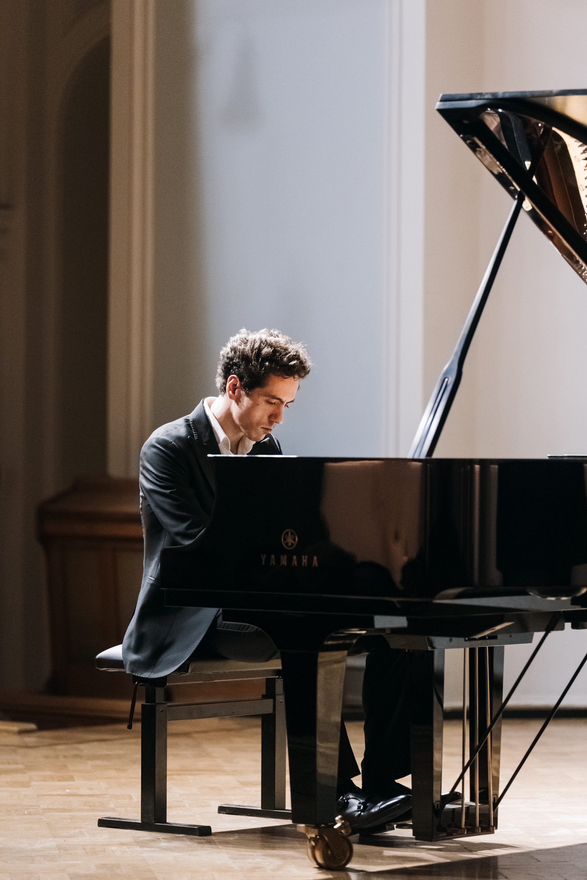 Booroom Gallery провела сольный концерт пианиста Константина Емельянова (фото 3)