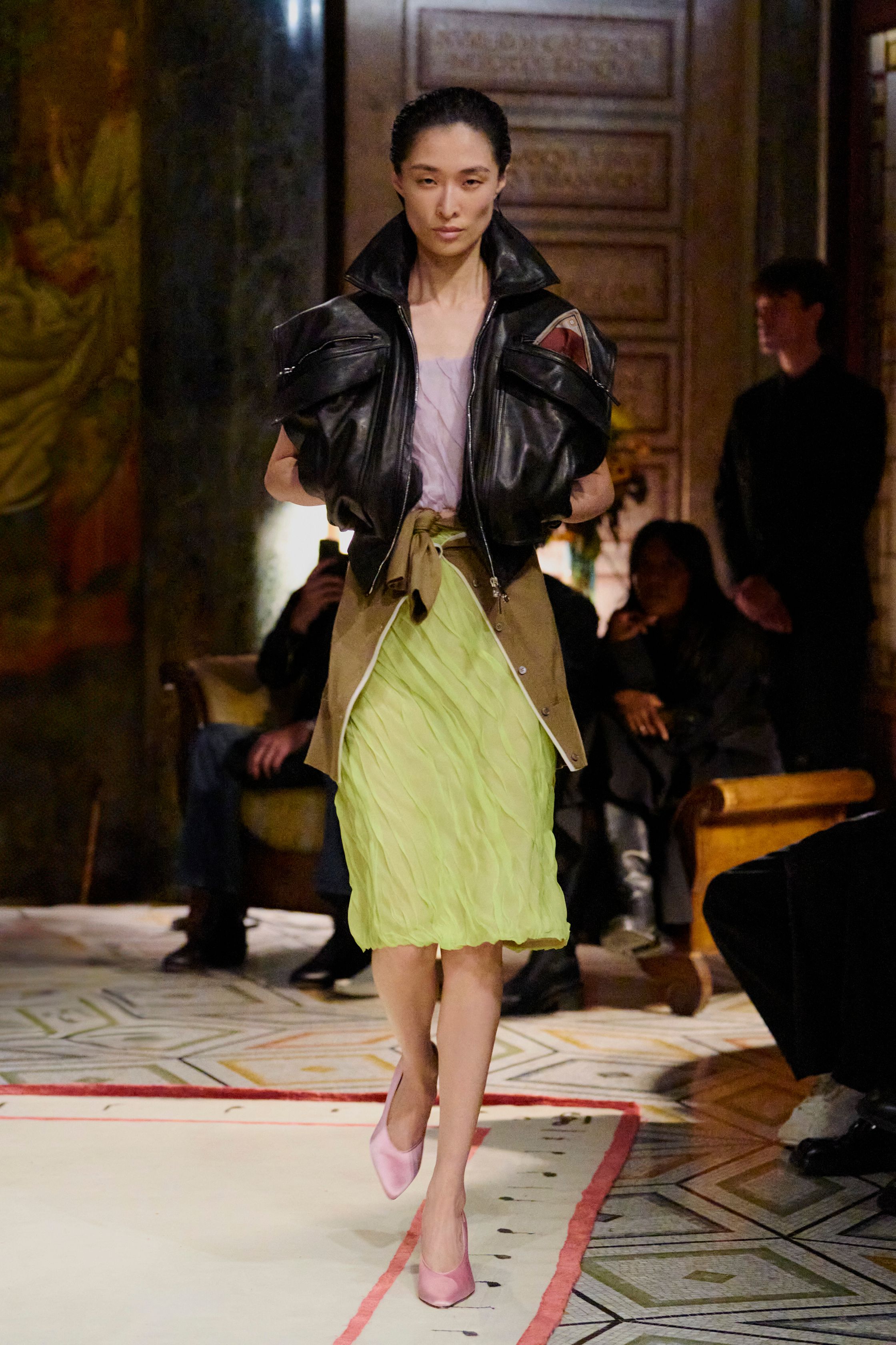 Круговорот в природе. Кадровые перестановки в фэшн-индустрии, которые случились в 2025 году (фото 51)