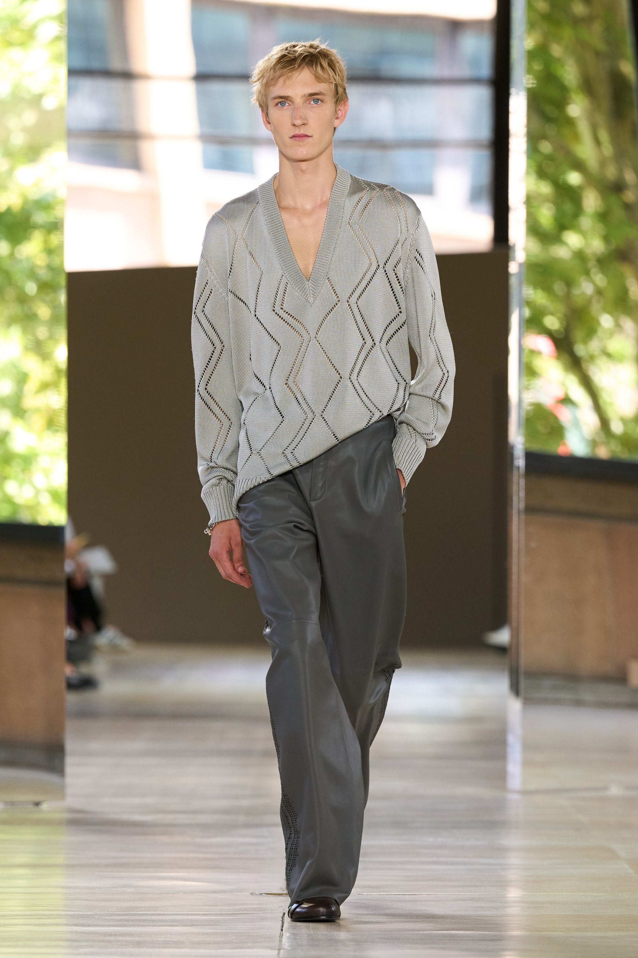 Круговорот в природе. Кадровые перестановки в фэшн-индустрии, которые случились в 2025 году (фото 122)