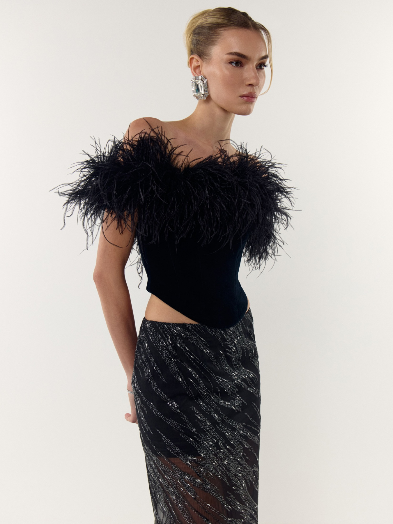 Успеть за 60 секунд: 10 экспресс-решений для создания праздничного образа (фото 5)