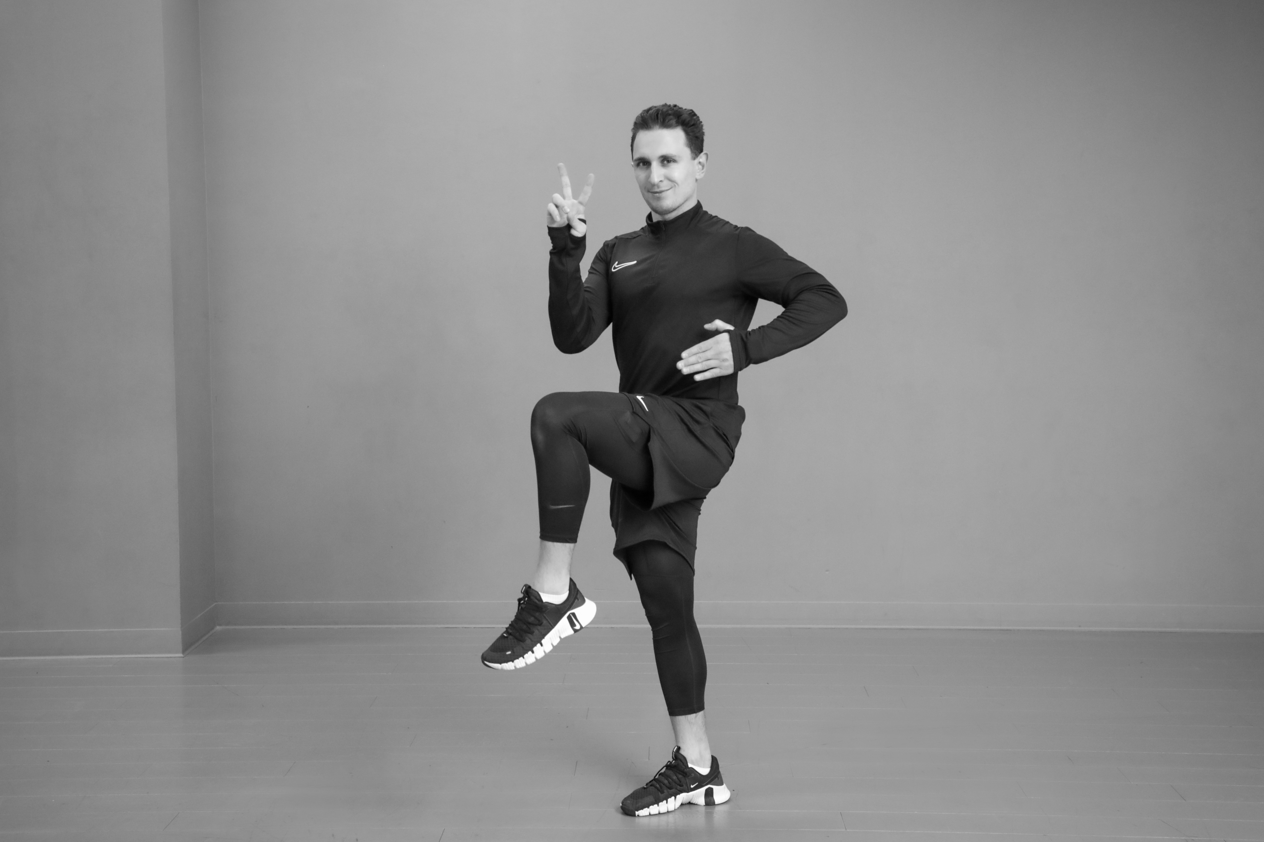 Как привести тело в тонус после праздников? Показывает тренер (фото 6)