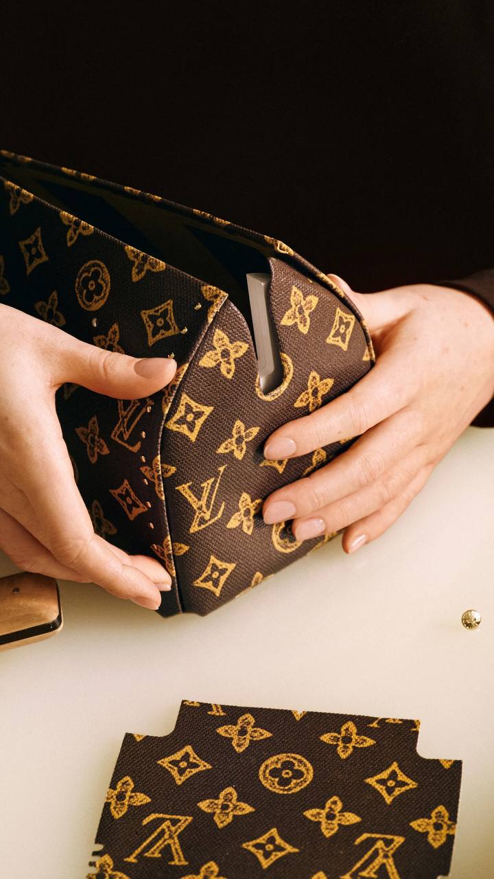 Louis Vuitton выпустит три коллекции по случаю 130-летия монограммы (фото 1)
