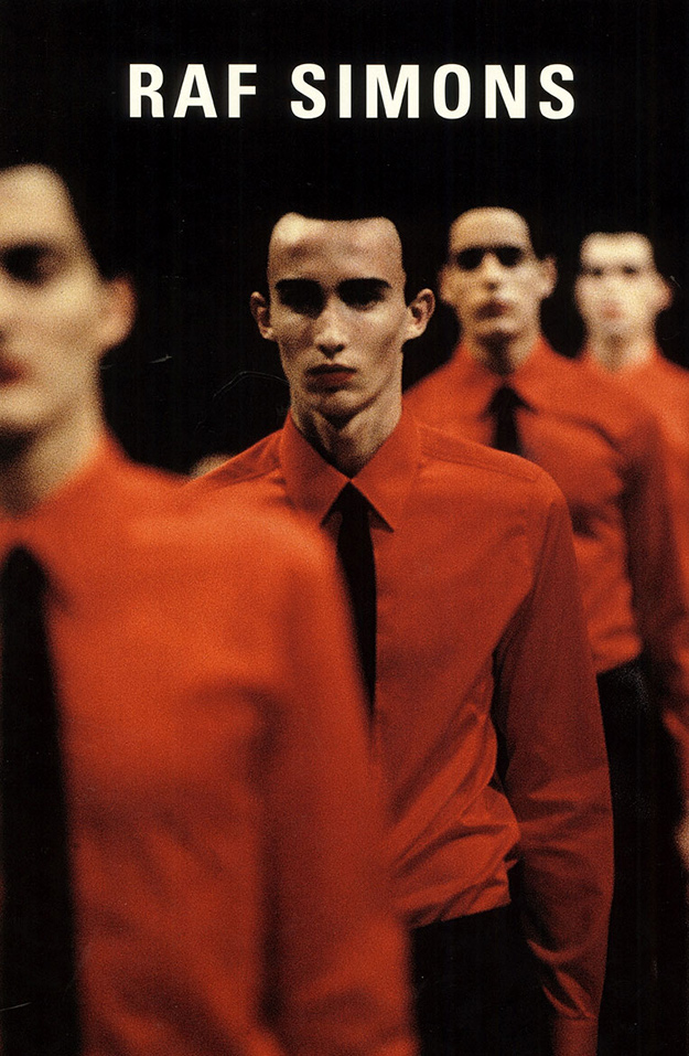 Раф Симонс: гид по творчеству дизайнера, который у всех на слуху (фото 3)