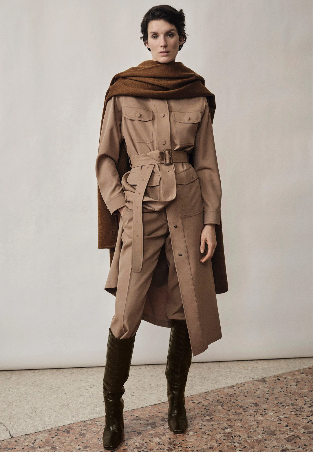 Какую одежду носить зимой? Вот пять модных идей для морозного дня (фото 18)