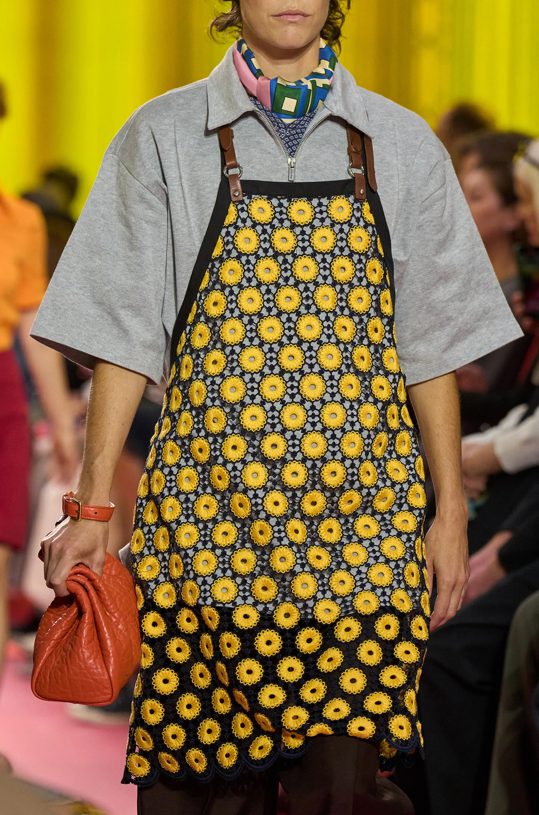 Какую одежду носить зимой? Вот пять модных идей для морозного дня (фото 27)