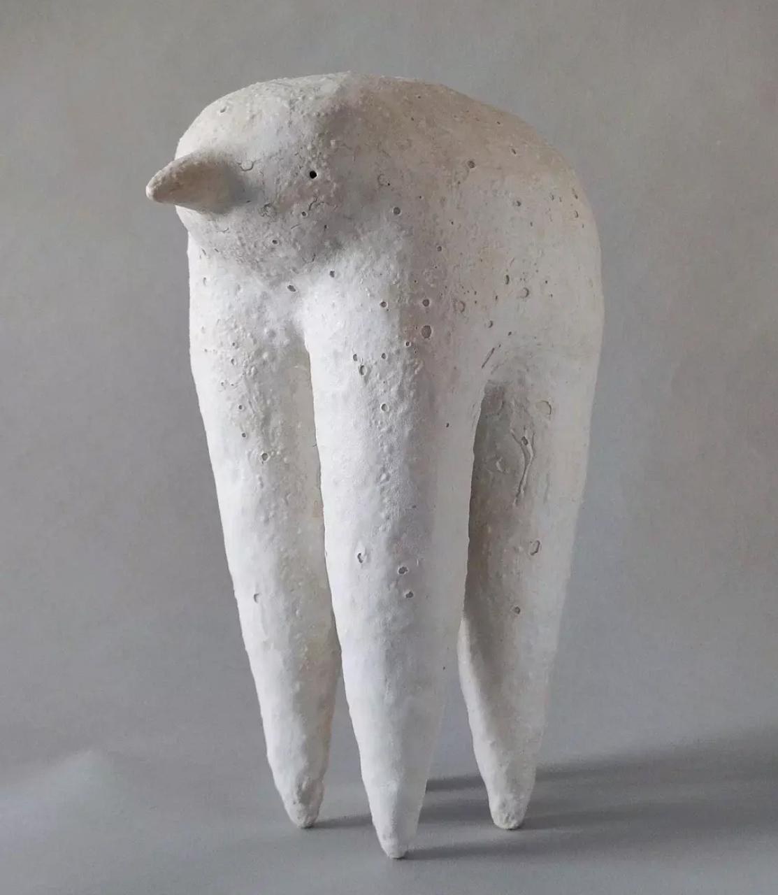 Керамика с характером. У каких российских художников искать объекты для интерьера (фото 13)