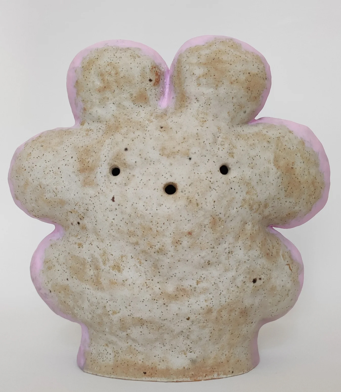 Керамика с характером. У каких российских художников искать объекты для интерьера (фото 14)