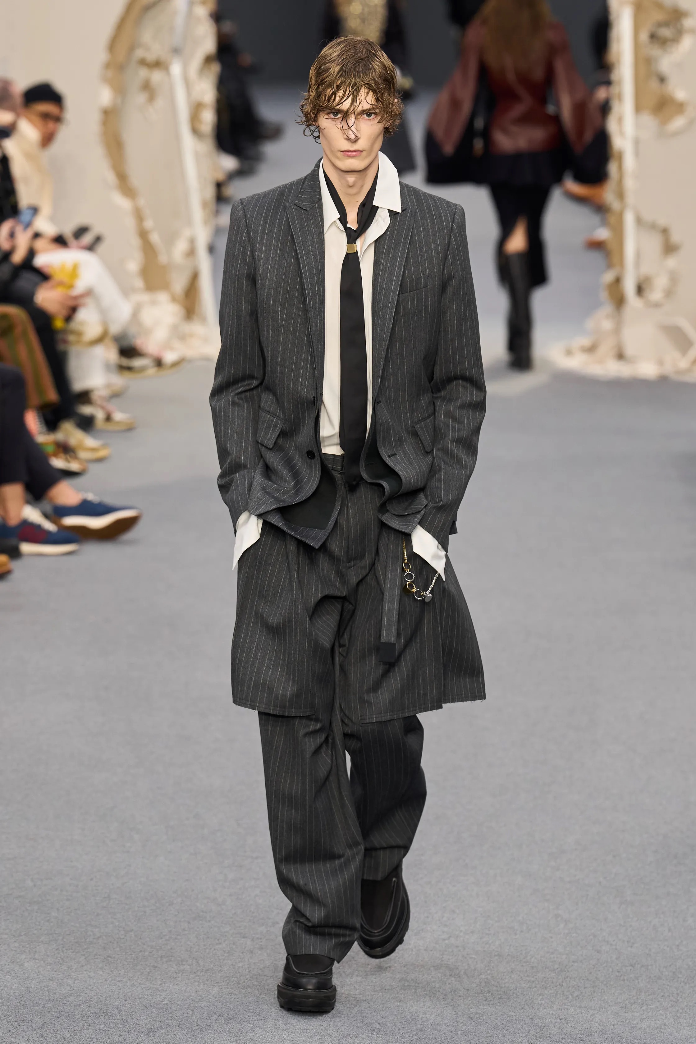 Чему нас научили мужские коллекции сезона осень-зима 2026? Идеи для повседневного гардероба (фото 31)