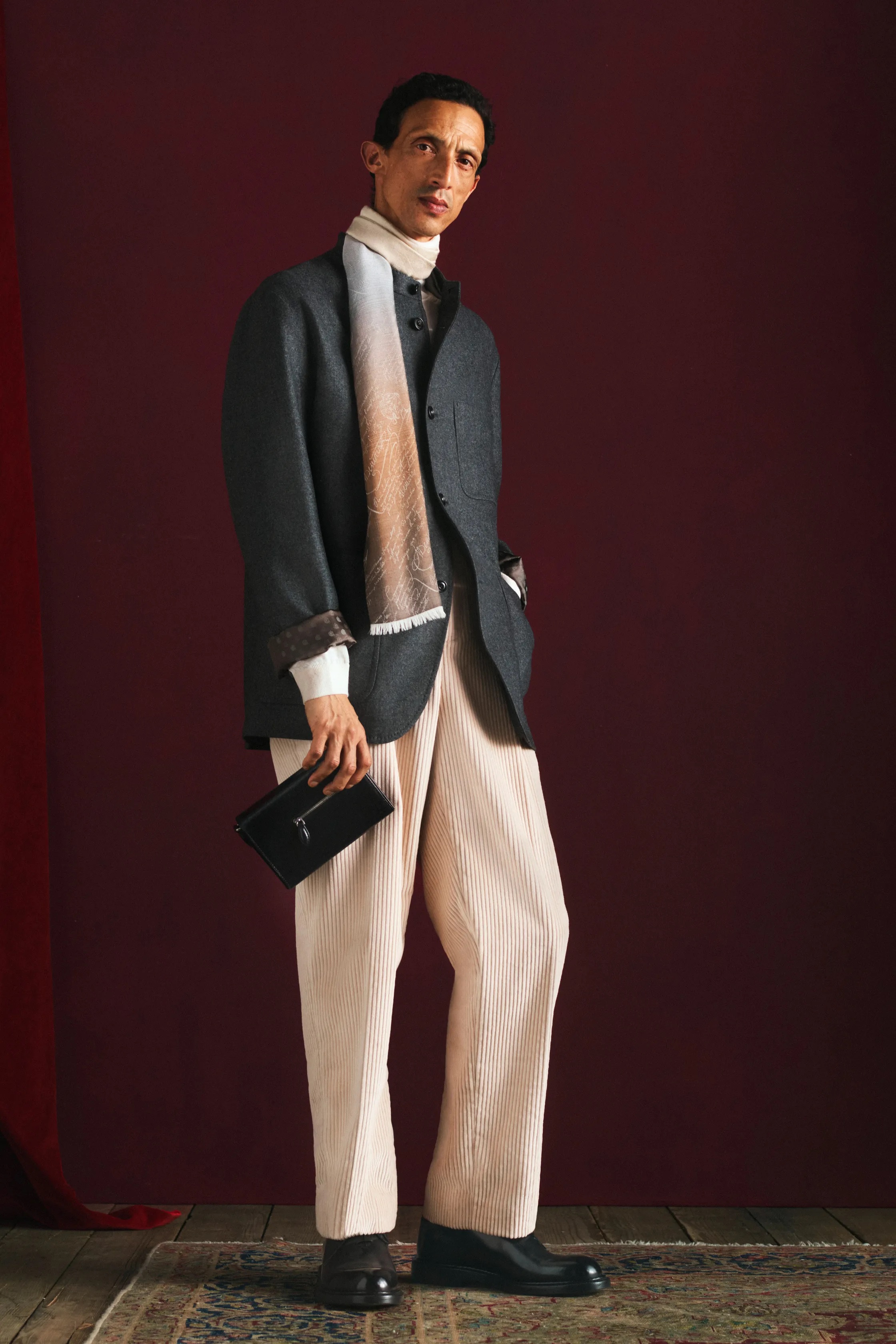 Чему нас научили мужские коллекции сезона осень-зима 2026? Идеи для повседневного гардероба (фото 59)