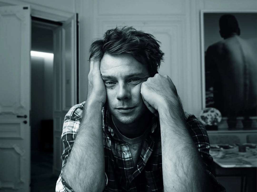 Джонатан Андерсон дал большое интервью американскому Vogue (фото 1)