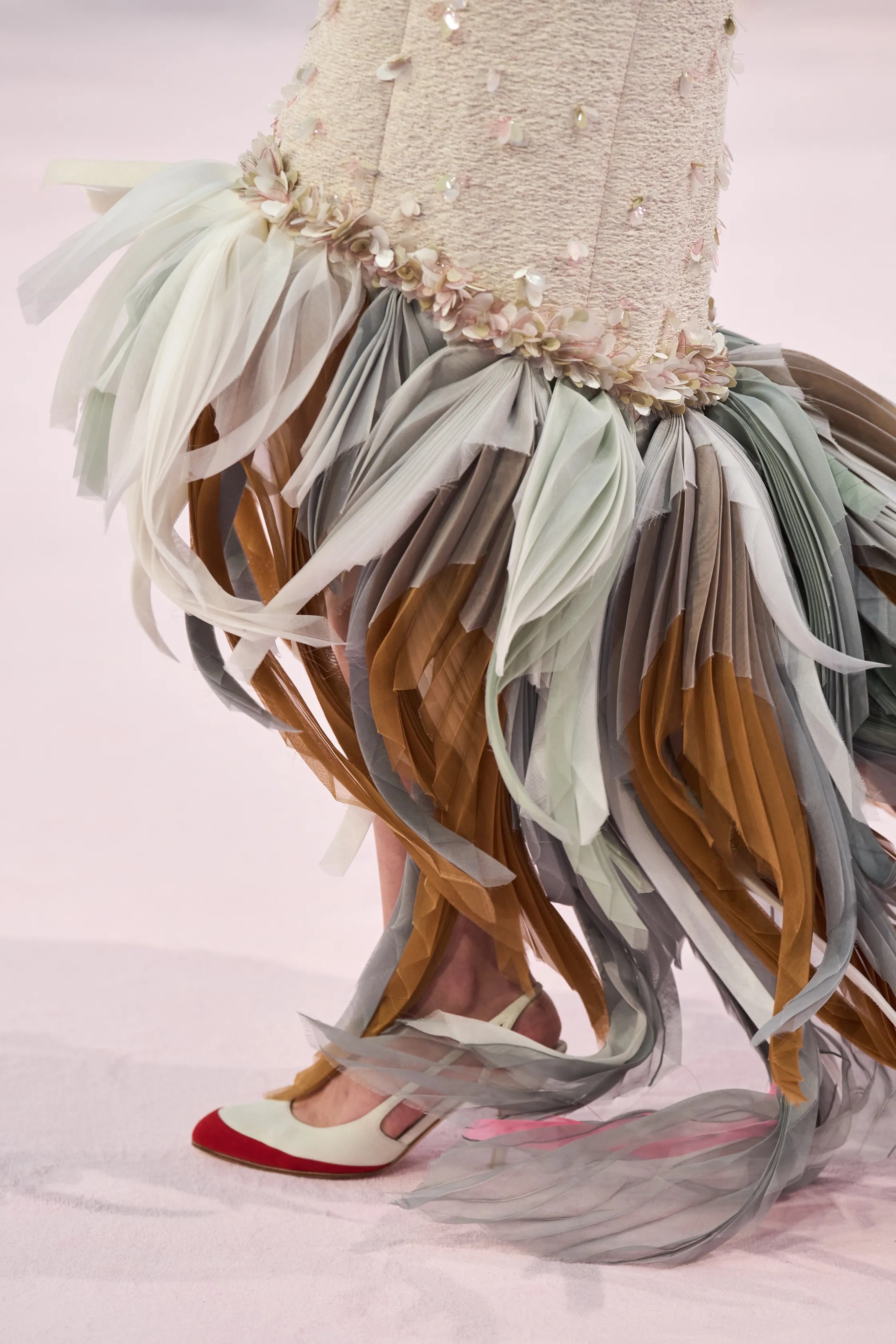 Чем запомнилась парижская Неделя моды haute couture весна-лето 2026 (фото 37)