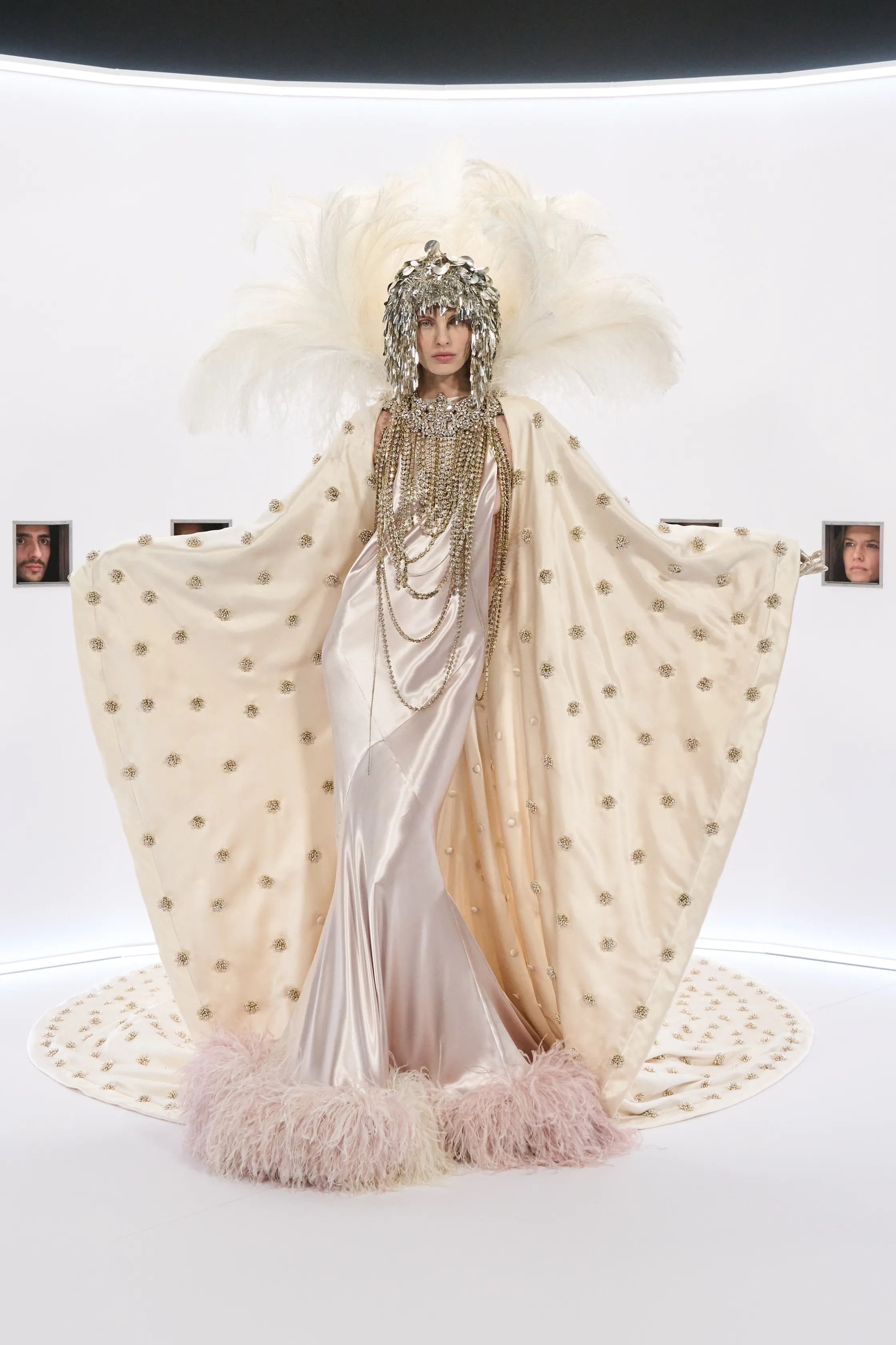 Чем запомнилась парижская Неделя моды haute couture весна-лето 2026 (фото 64)