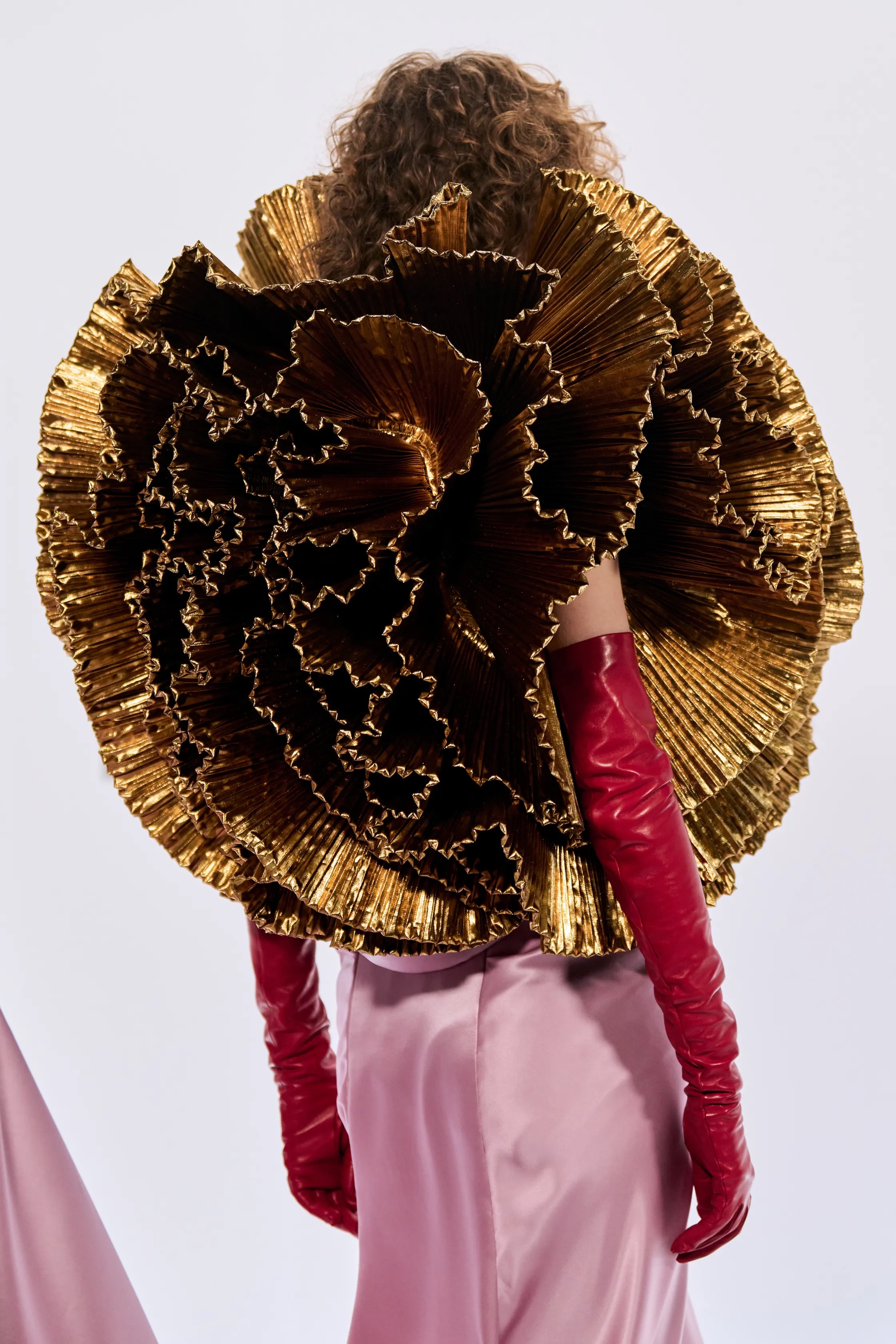 Чем запомнилась парижская Неделя моды haute couture весна-лето 2026 (фото 66)