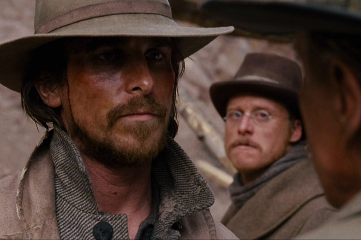 От «Американского психопата» до «Машиниста»:  10 лучших ролей Кристиана Бэйла. Выбор BURO. (фото 10)