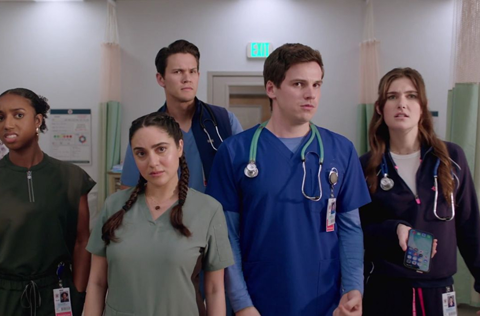 «Американская история любви» и «Клиника»: какие сериалы смотреть в феврале (фото 14)