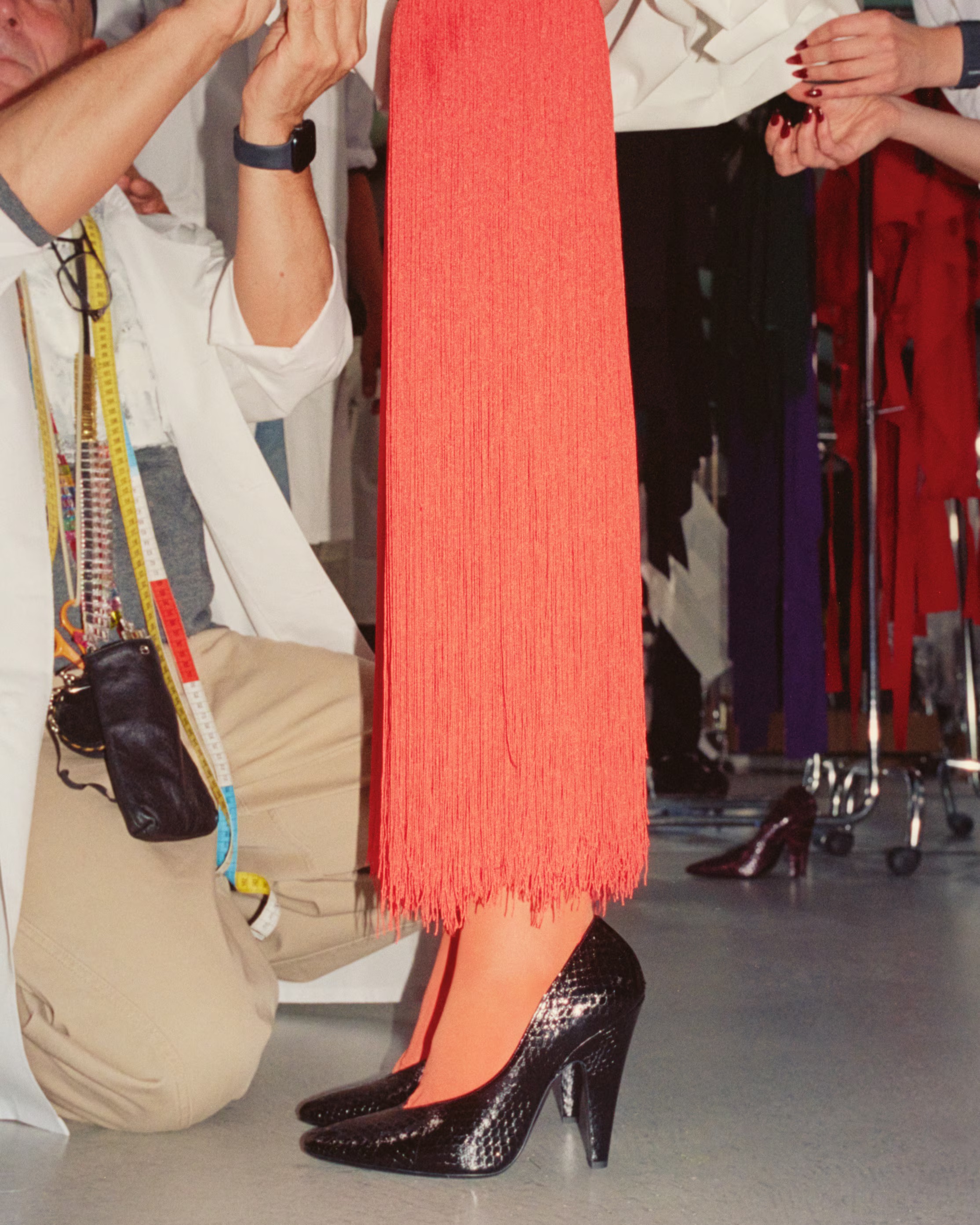 Сумка Le Teckel и показы в собственном доме. Чем запомнилась эпоха Питера Мюлье в Alaїa (фото 3)