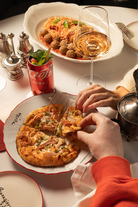 mür, MAY и Avero Mio: 12 ресторанов для празднования Дня всех влюбленных (фото 18)