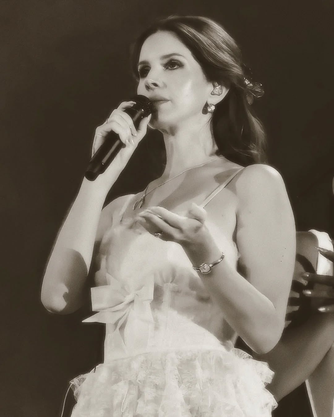 Лана Дель Рей поделилась датой выхода нового сингла (фото 1)