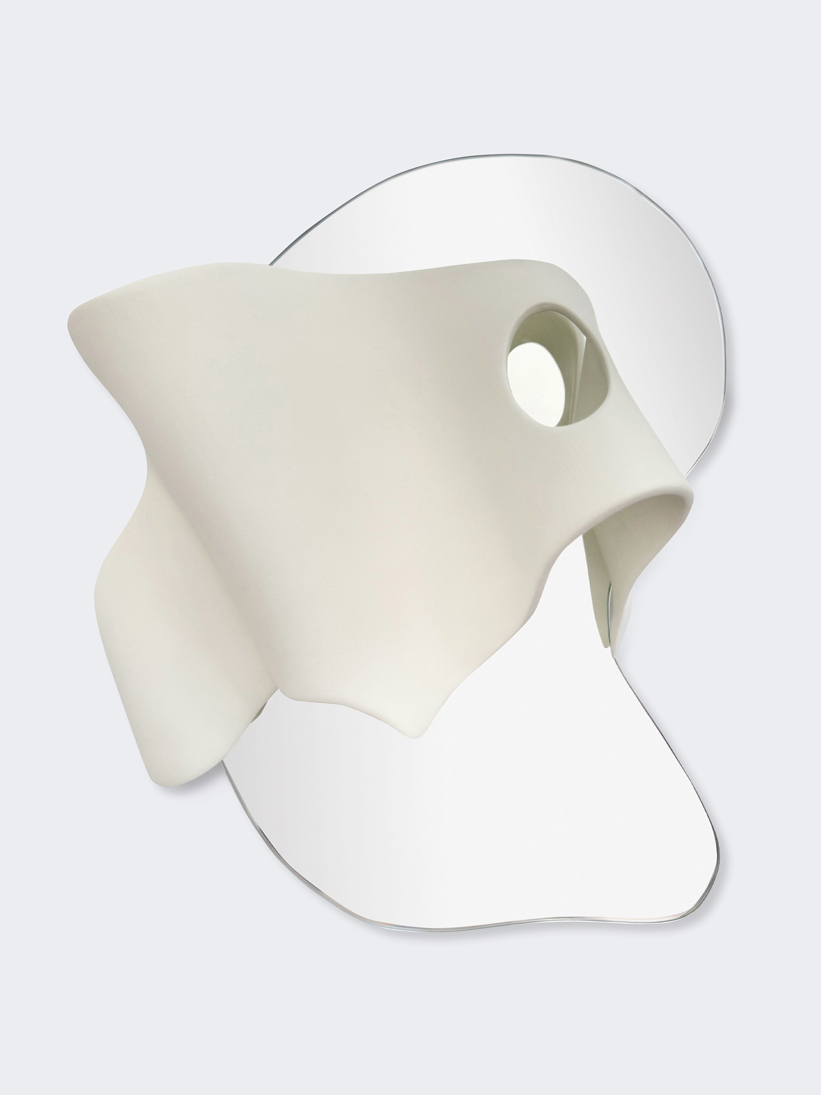 Посмотри на себя. У каких российских художников искать зеркала (фото 2)