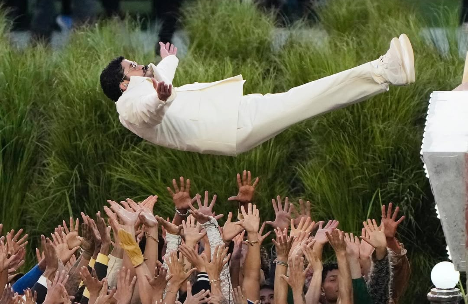 Bad Bunny, Леди Гага и Дональд Трамп: как прошел Супербоул-2026 (фото 9)