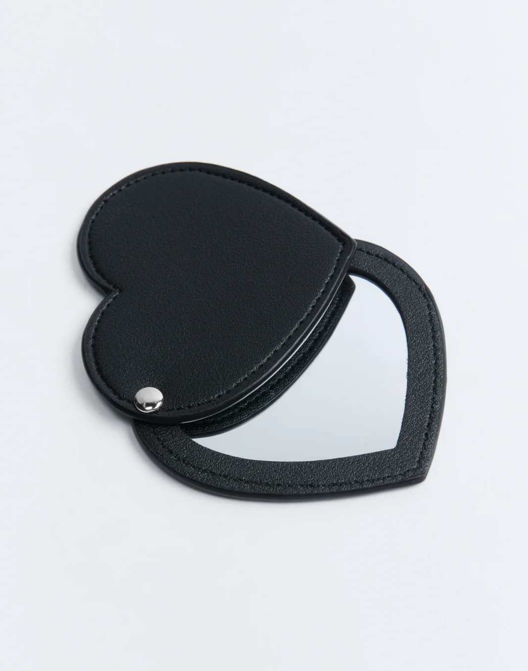 Что подарить на День всех влюбленных? Вот 14 вещей в форме сердца (фото 11)